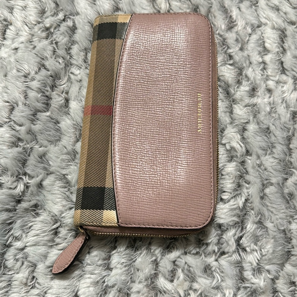 Burberry Horseferry Zip Wallet